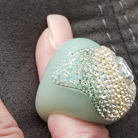 SWAROVSKI MINT GREEN RING - Picture 4 of 4